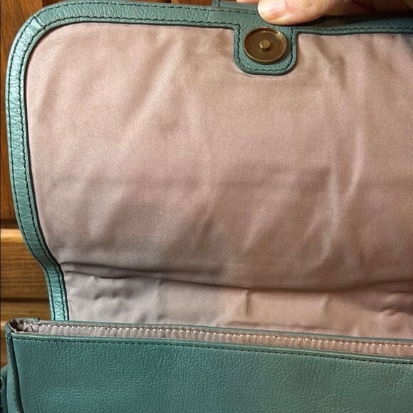 Fossil Green Tatum Crossbody Purse and Gray Madison Clutch Wallet Set - Picture 12 of 16